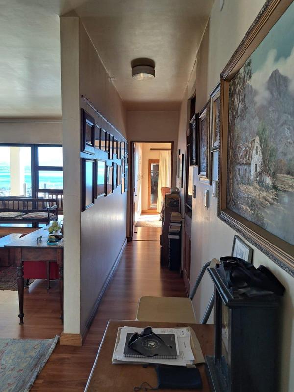 To Let 5 Bedroom Property for Rent in Mossel Bay Western Cape